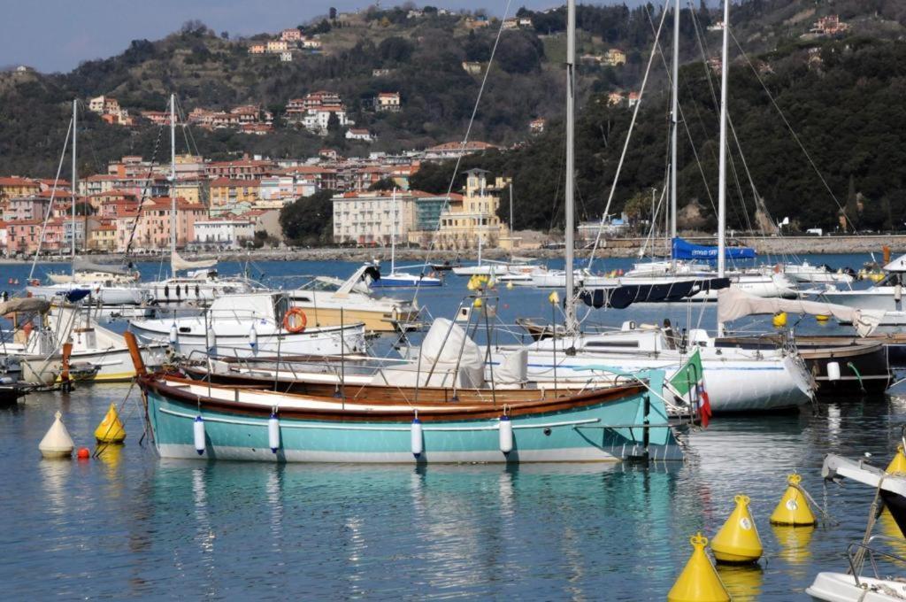 Appartement La Finestra Del Pesco à Lerici Extérieur photo